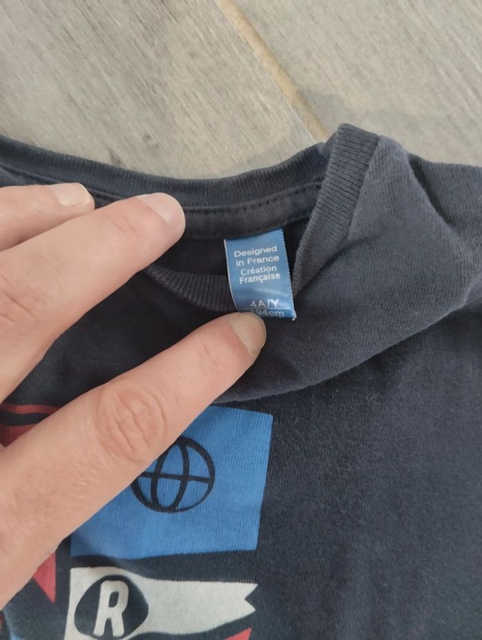 T shirt.4 ans - photo numéro 5