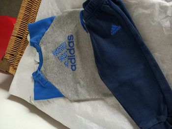 Jogging adidas