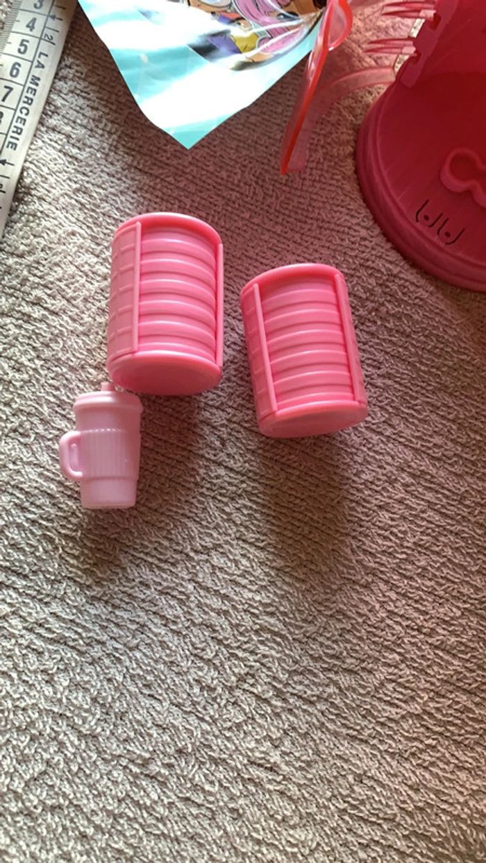 Lot poupée LOL sac rigide rose avec petit tonneau et biberon - photo numéro 2