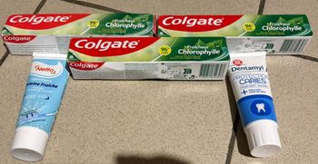 Lot dentifrice neufs