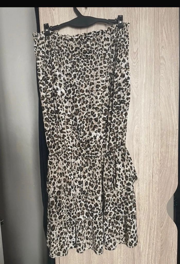 Robe léopard épaule nues - photo numéro 3