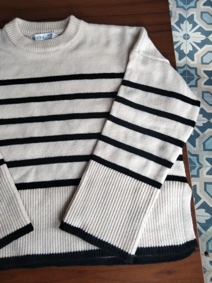 Pull-over rayé Bershka taille S - photo numéro 3