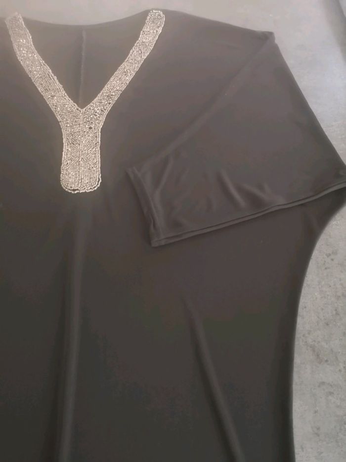 Robe noire - photo numéro 3