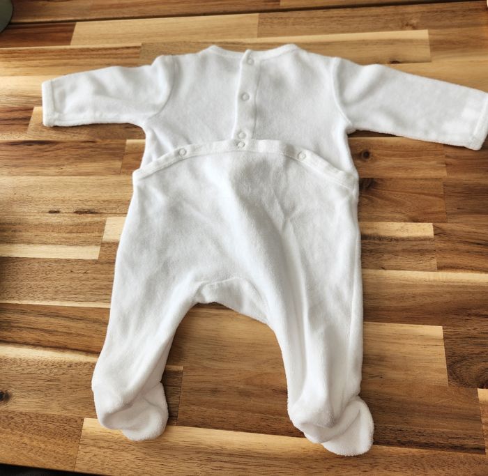 Pyjama 1 mois - photo numéro 2