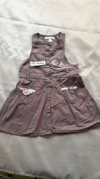 Robe sans manches taille 18 mois