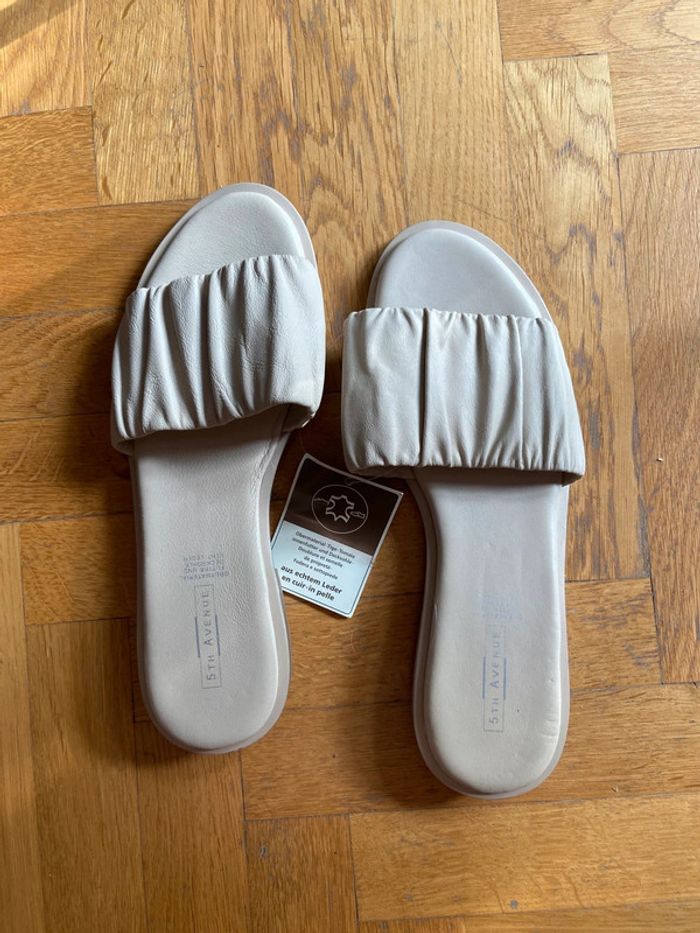 Mules beige 5 th avenue cuir taille 39 neuf