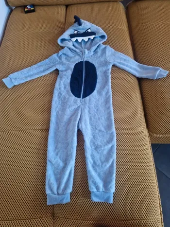 Combinaison pyjama requin