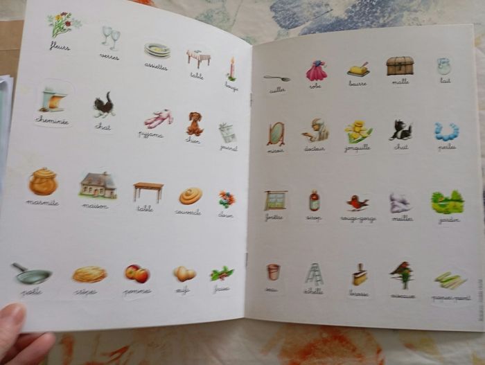 Livre d'activité les amis de Martine à la maison Casterman neuf - photo numéro 2