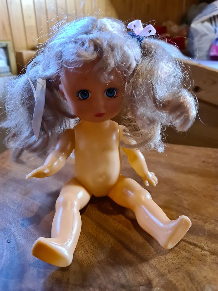 Poupée à habiller