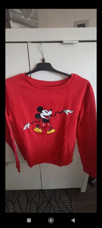 Sweat Mickey taille 38