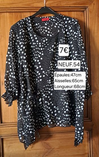 Blouse NEUVE pour femme Taille 54