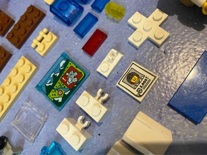 Lego junior city 10751 La course-poursuite à la montagne - photo numéro 18