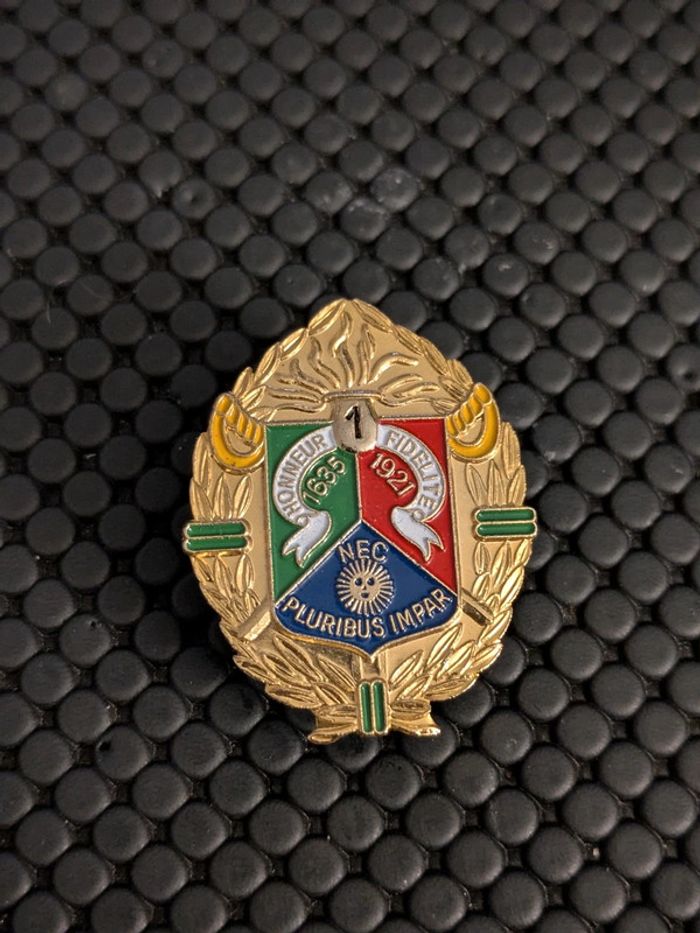 Pin's insigne militaire Légion Etrangère armée