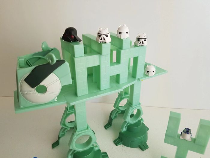 Hasbro Fantastic Angry Birds & Star Wars AT-AT Battle Game - photo numéro 3