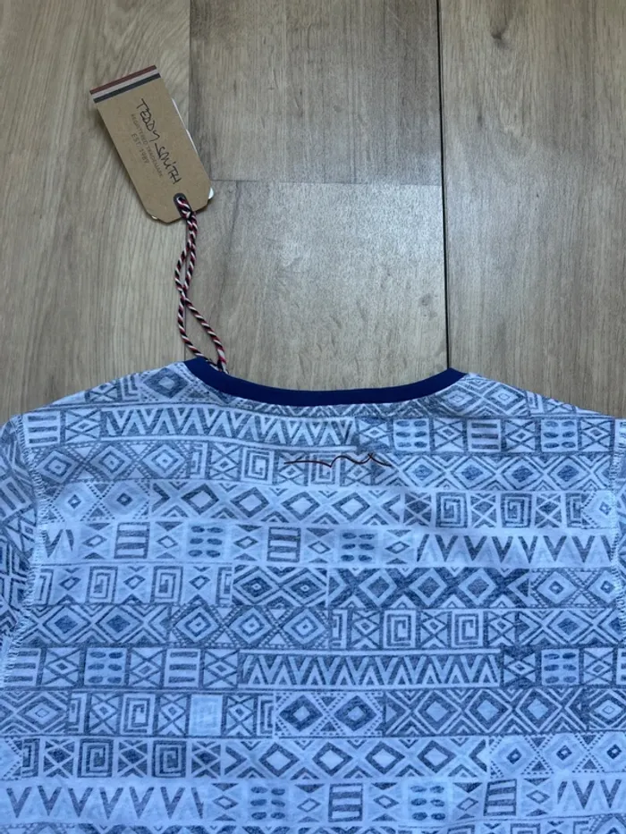 T-shirt tribal Teddy Smith blanc bleu 14ans - photo numéro 3