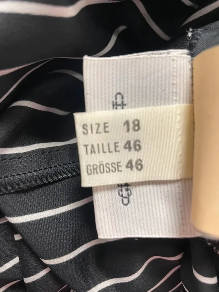 Robe chemise à rayures verticales noires et blanches Cori vintage – fluide et vintage taille 46 A765 - photo numéro 9