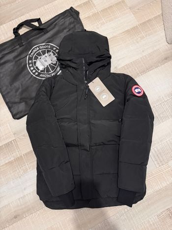 Parka Canada Goose Macmillan neuf taille M label rouge manteau doudoune