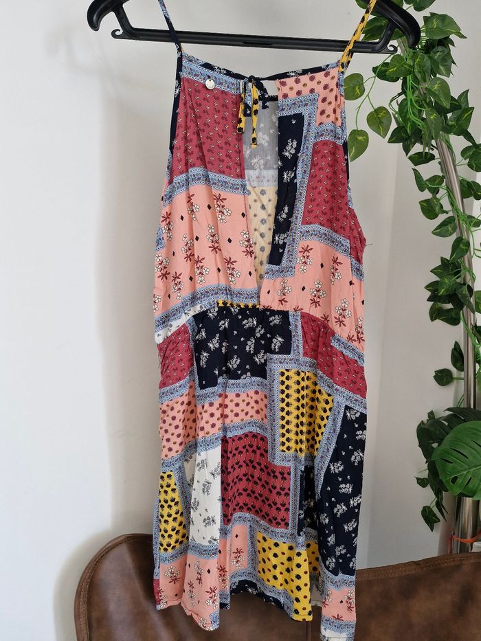 Magnéfique robe multicolore en motif fleuri 100% viscose taille 36 eve girl - photo numéro 8