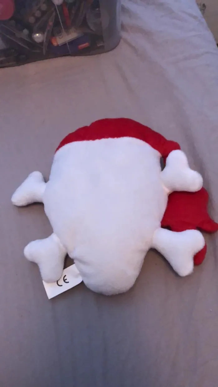 Tête de mort peluche - photo numéro 2