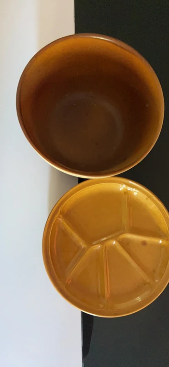 Lot assiettes et saladier
