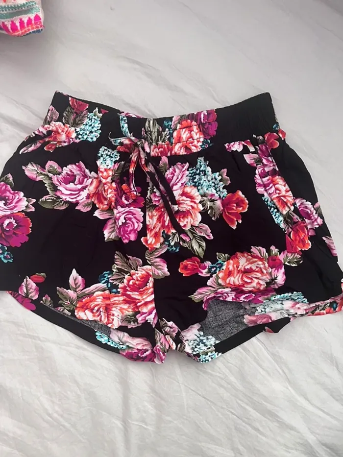 Short fleuri - photo numéro 2