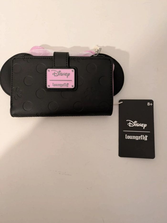 Loungefly portefeuille Minnie floral rock the dots - photo numéro 2