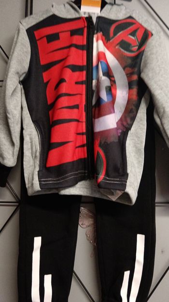 Jogging Avengers 8 ans 