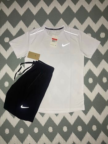 Nike ensemble