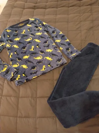 Pyjama dinausore tout doux T12A