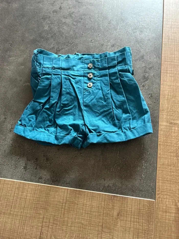 Short bébé fille