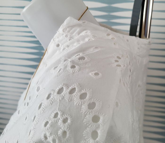 Chemise/blouse en dentelle blanche manches courtes neuve avec étiquette TU (44/48) Z Studio - photo numéro 3