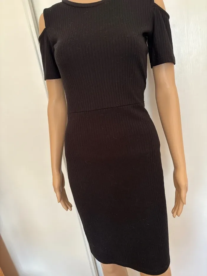 🛑robe noir🛑T.36 - photo numéro 3