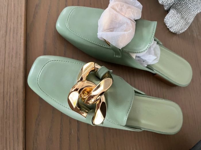 Prima donna collection sabots ou mules talon plat joli vert amende pointure 38 impec - photo numéro 10