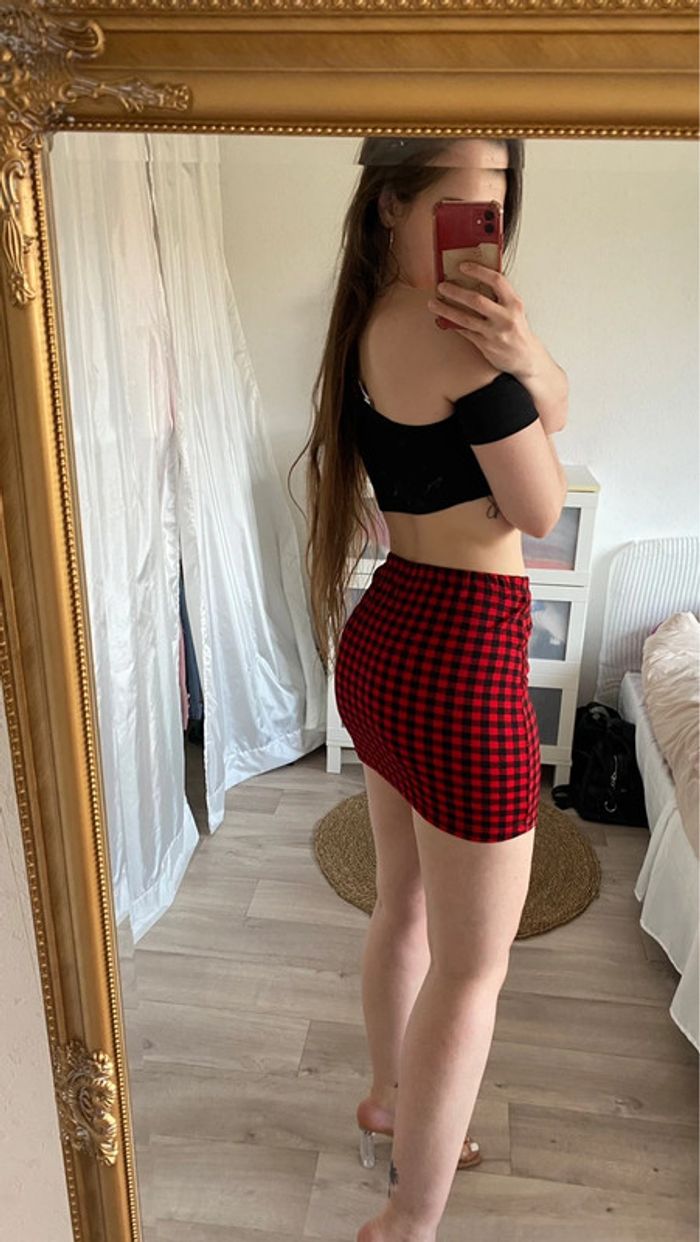 Jupe damier rouge et noir - photo numéro 3