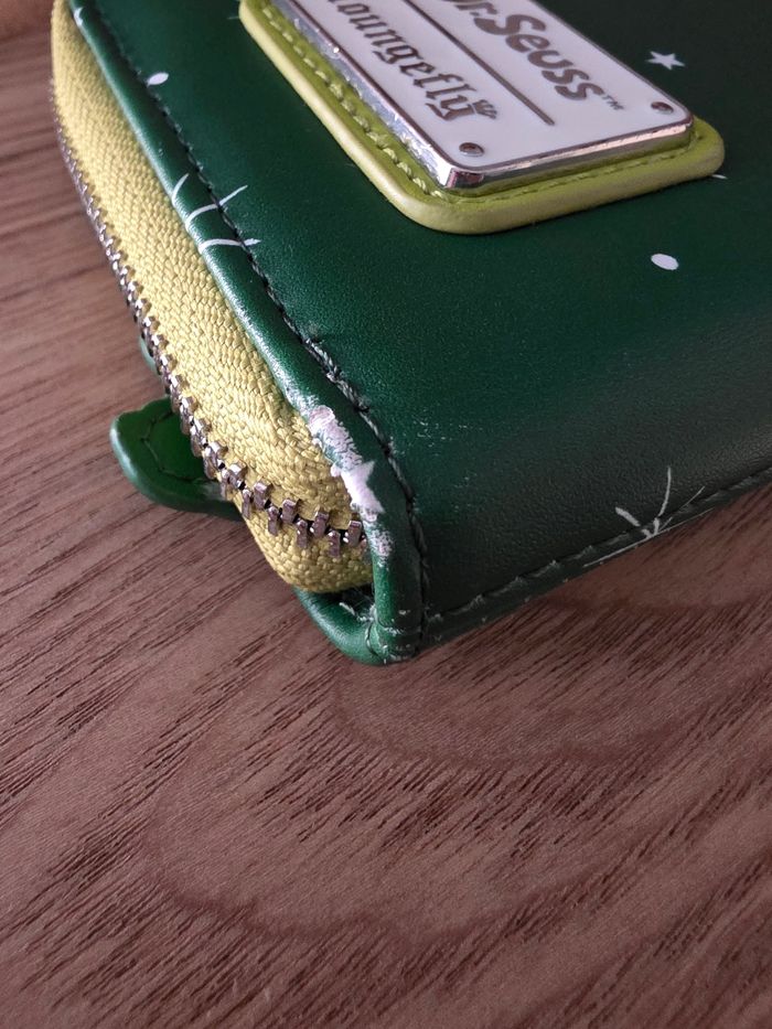 Porte feuille Grinch Dr Seuss- Loungefly - photo numéro 8