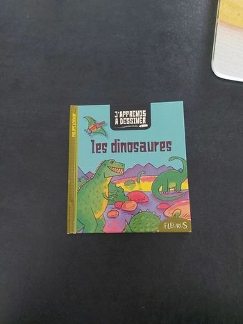 J'apprends à dessiner les dinosaures