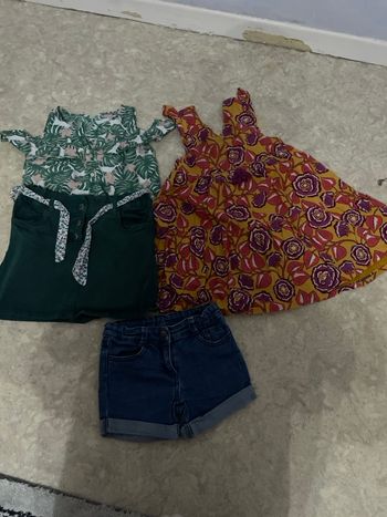 Lot des vêtements fille