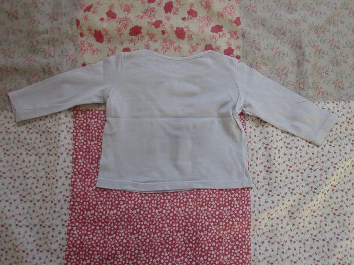 T-Shirt manches longues gris clair 6 mois - photo numéro 2