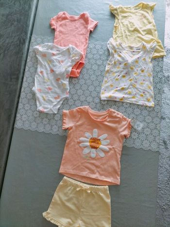 Lot vêtements d'été bébé fille