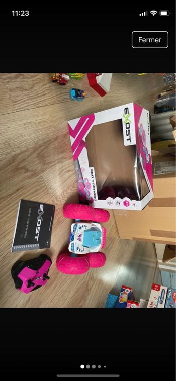 Voiture télécommandée