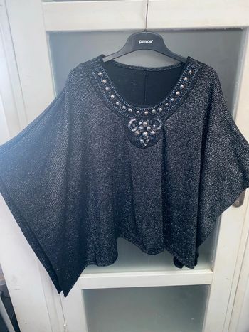 Jolie pull brillant taille L