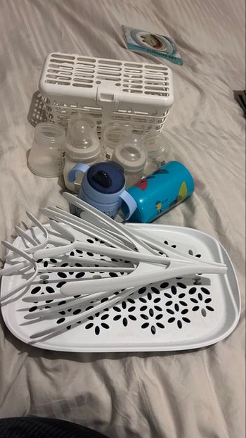 Lot bébé (biberon tétine égouttoir)