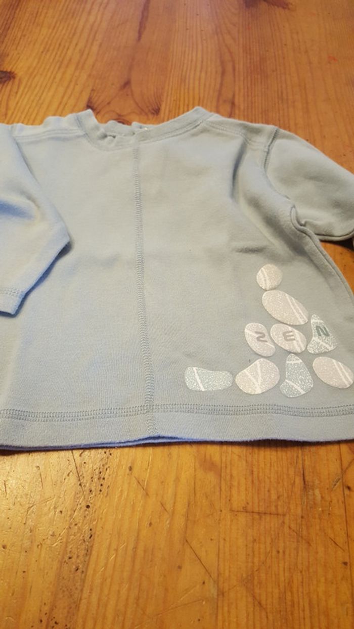 Sweat Okaidi taille 18 mois