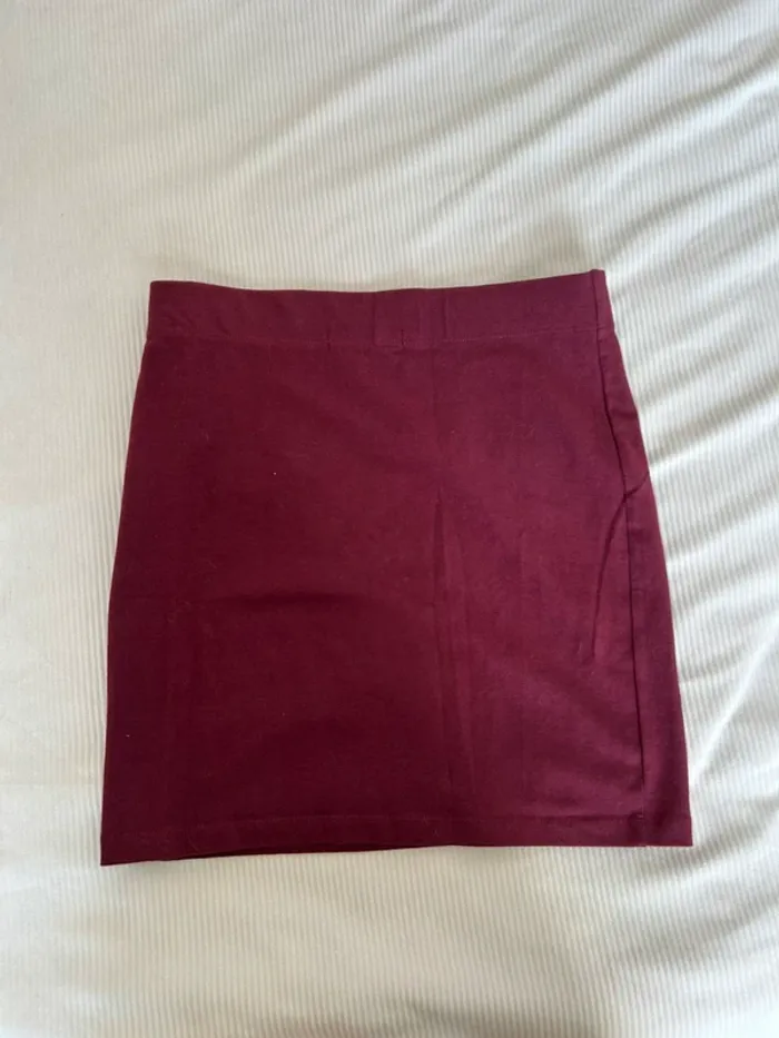 Mini jupe bordeaux 38/40 - photo numéro 2
