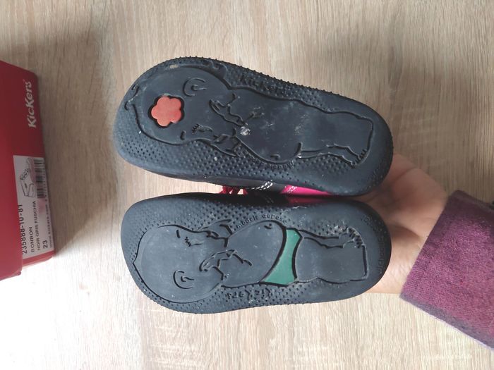 Kickers taille 22 bonbon noir gris fushia ☺️ très bon état général #kickers #kickersfille - photo numéro 7