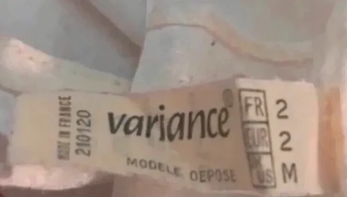 Haut top deplum variance à dentelle blanche taille 2 - photo numéro 3