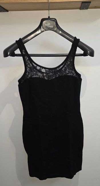 Robe noir bretelles dentelles S