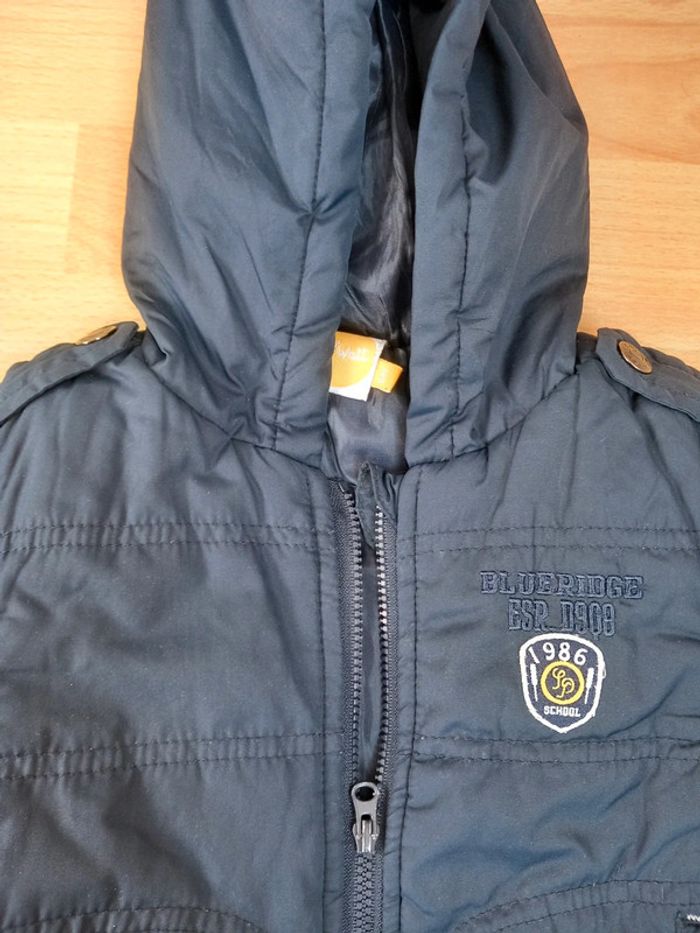 Manteau bleu marine 6 mois état impeccable - photo numéro 3
