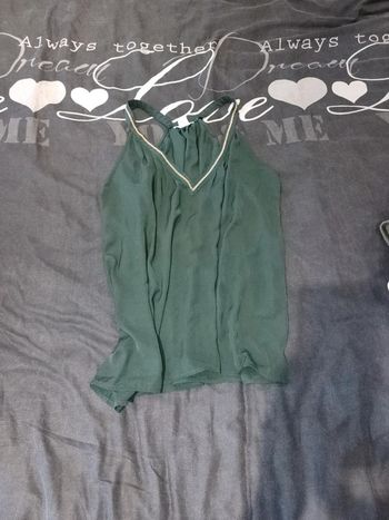 Haut vert taille 36