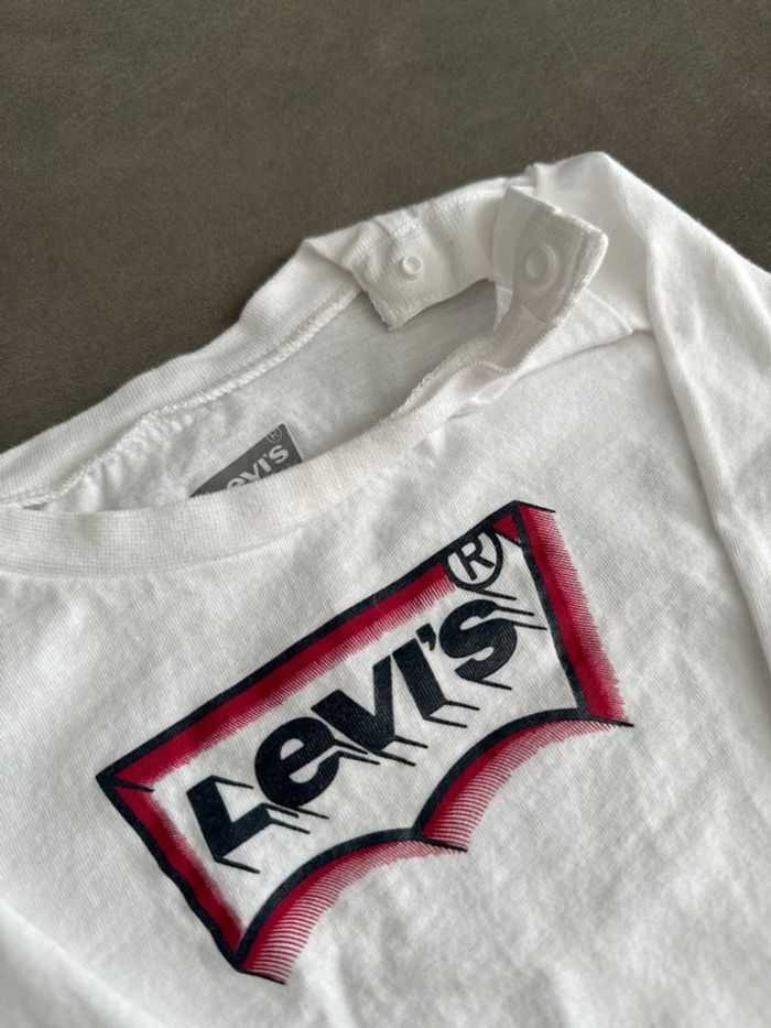 Teeshirt Levi’s 9 mois - photo numéro 2